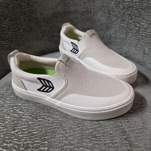 Cariuma Slip On Pro Skate Off White Canvas Sneakers Womans Size 5 EUC